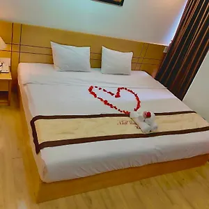 https://nhat-linh-hotel-da-nang.dananghotels.net